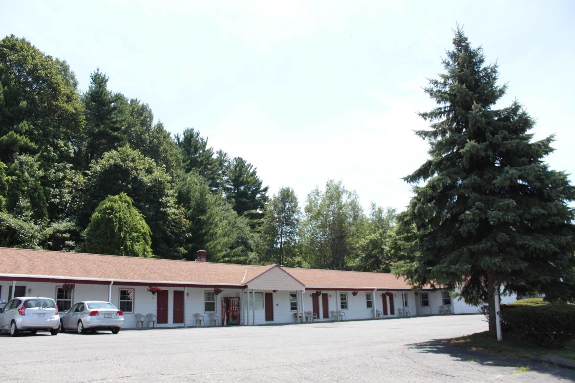 Wagon Wheel Inn Ленокс Экстерьер фото